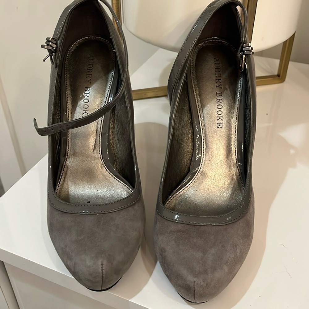 Gray Audrey Brooke Heels